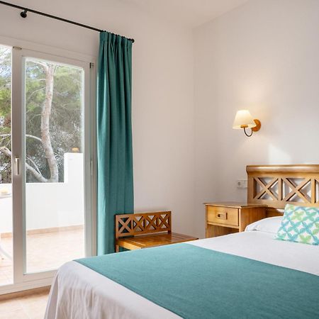 Hotel Roca Plana Ес Пухолс Екстериор снимка